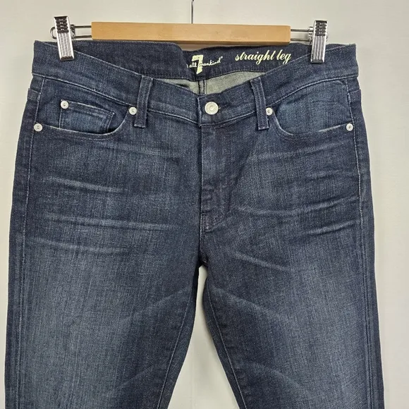 7 For All Mankind Women's Straight Leg Jean Size 31