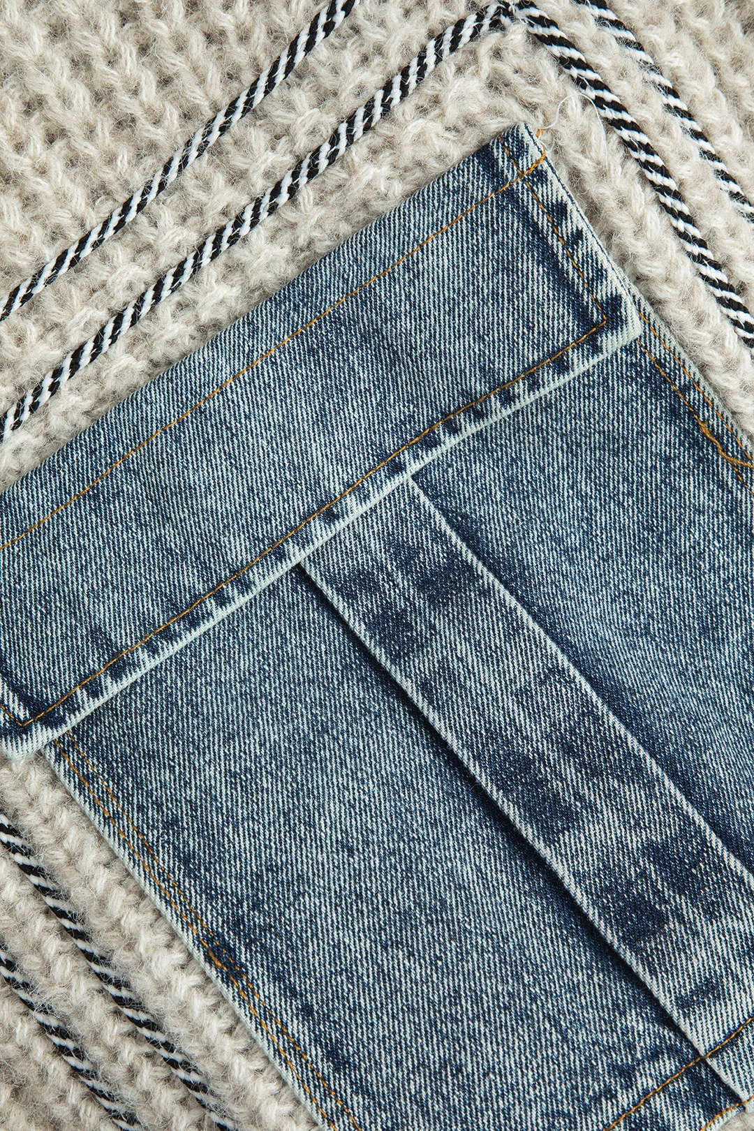90s Unifarbener Denim Patchwork Cardigan mit Knöpfen und Taschen