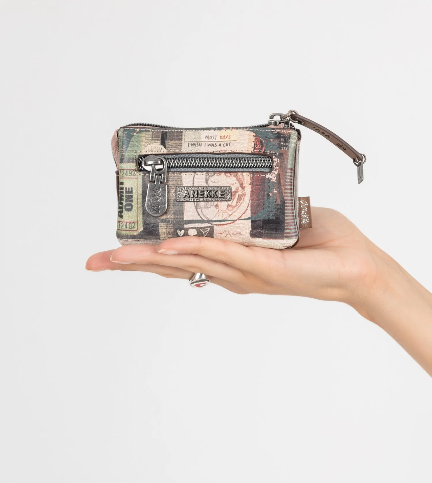 Authenticity triple compartment purse