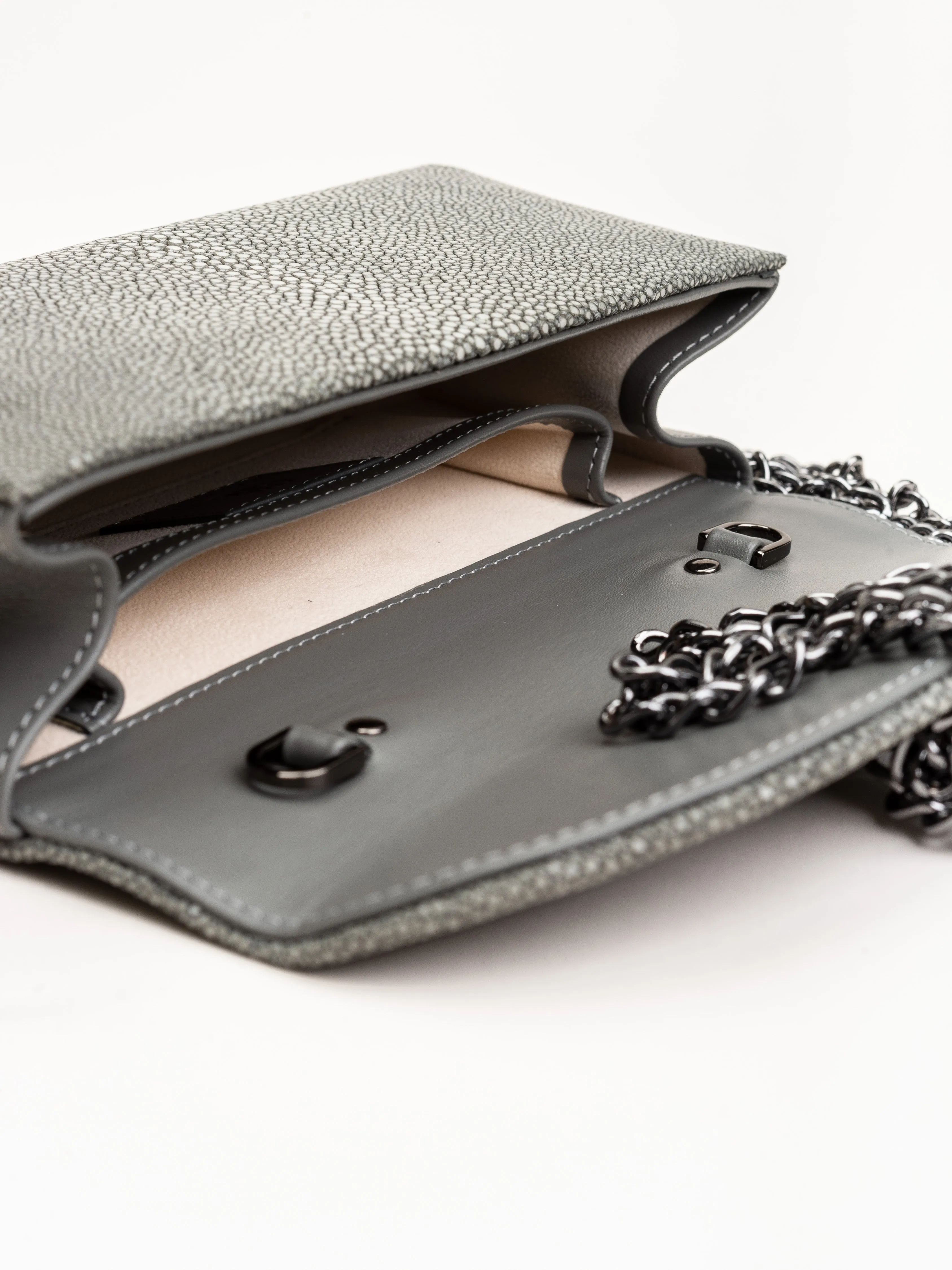 baby grande stingray clutch - grey