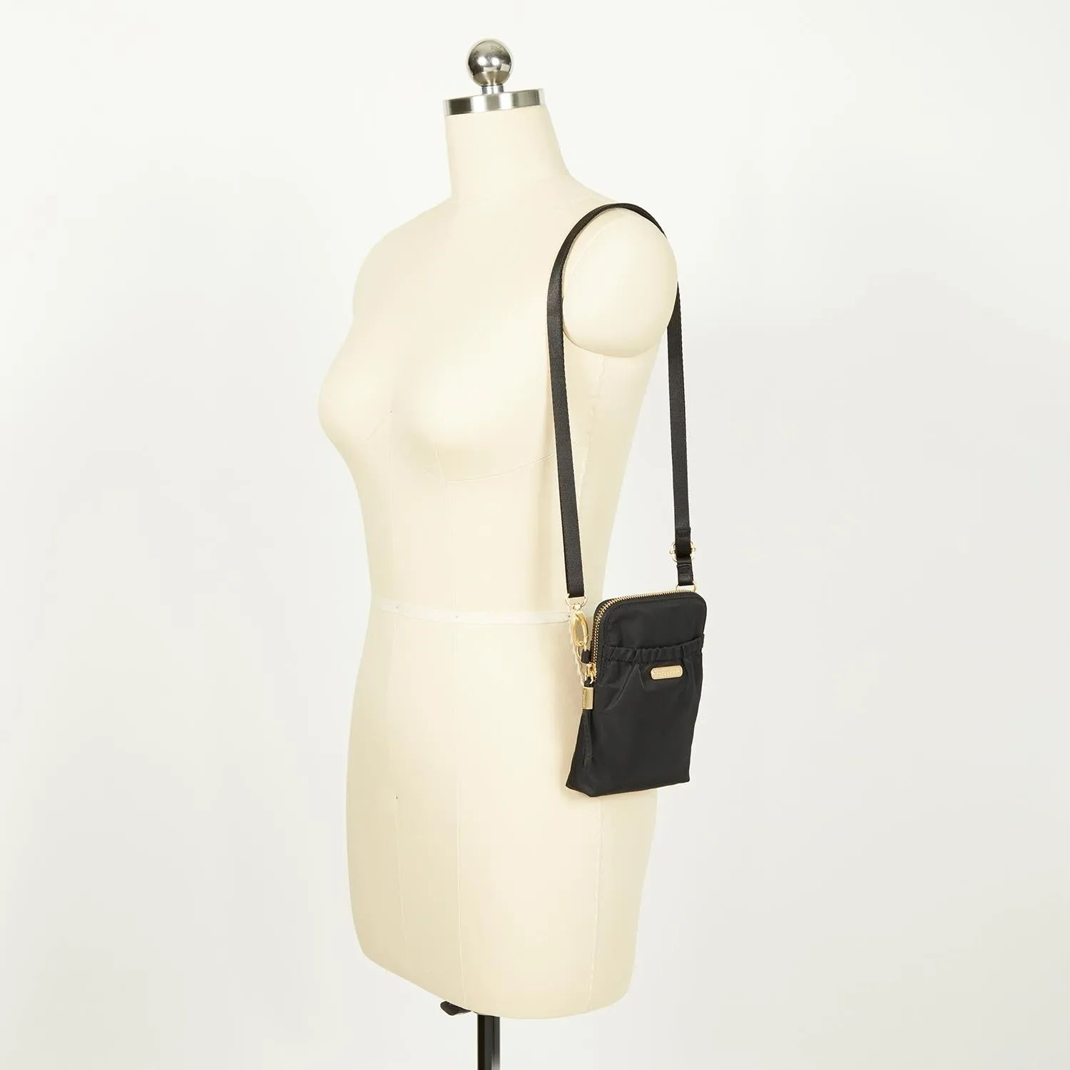 Baggallini RFID Bryant Pouch Holiday Edition Black Nylon