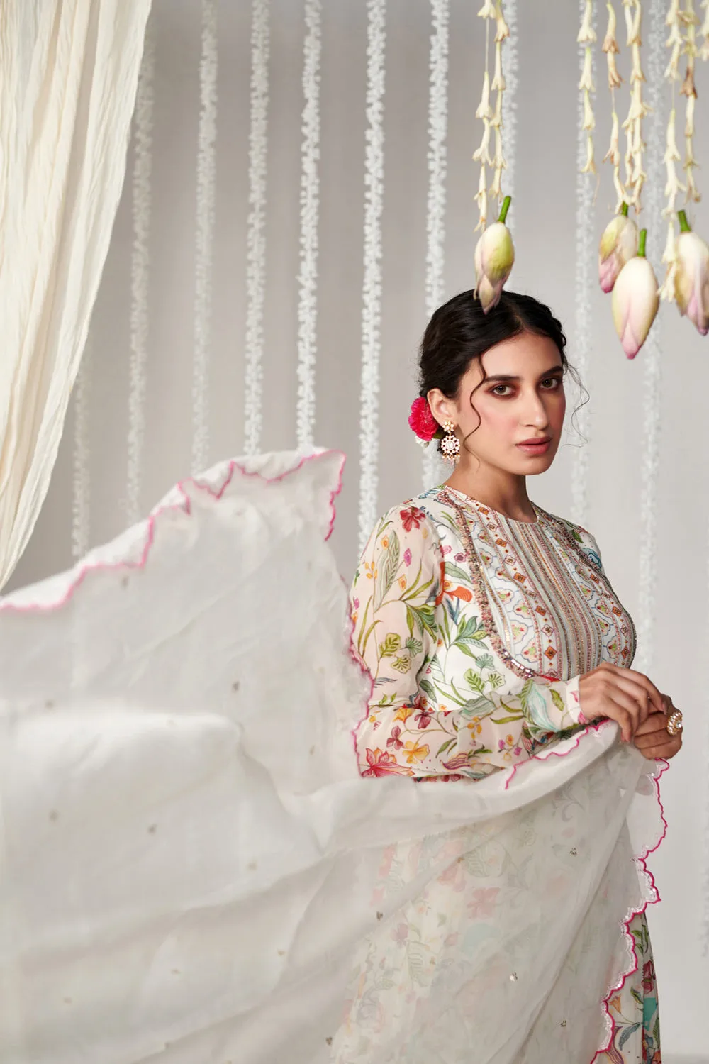 Bagicha White Anarkali Set Of 3