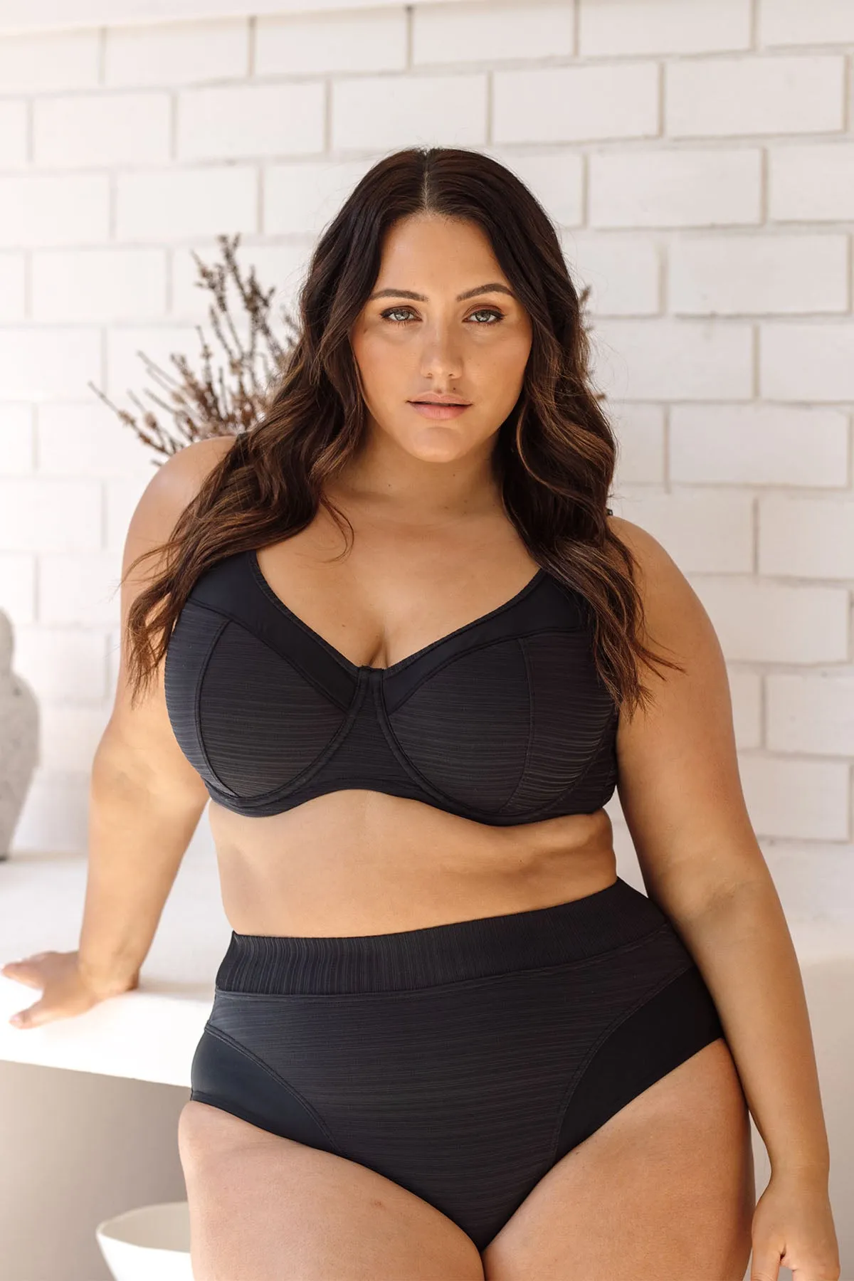 Black Aria Giotto D - E Cup Underwire Bikini Top