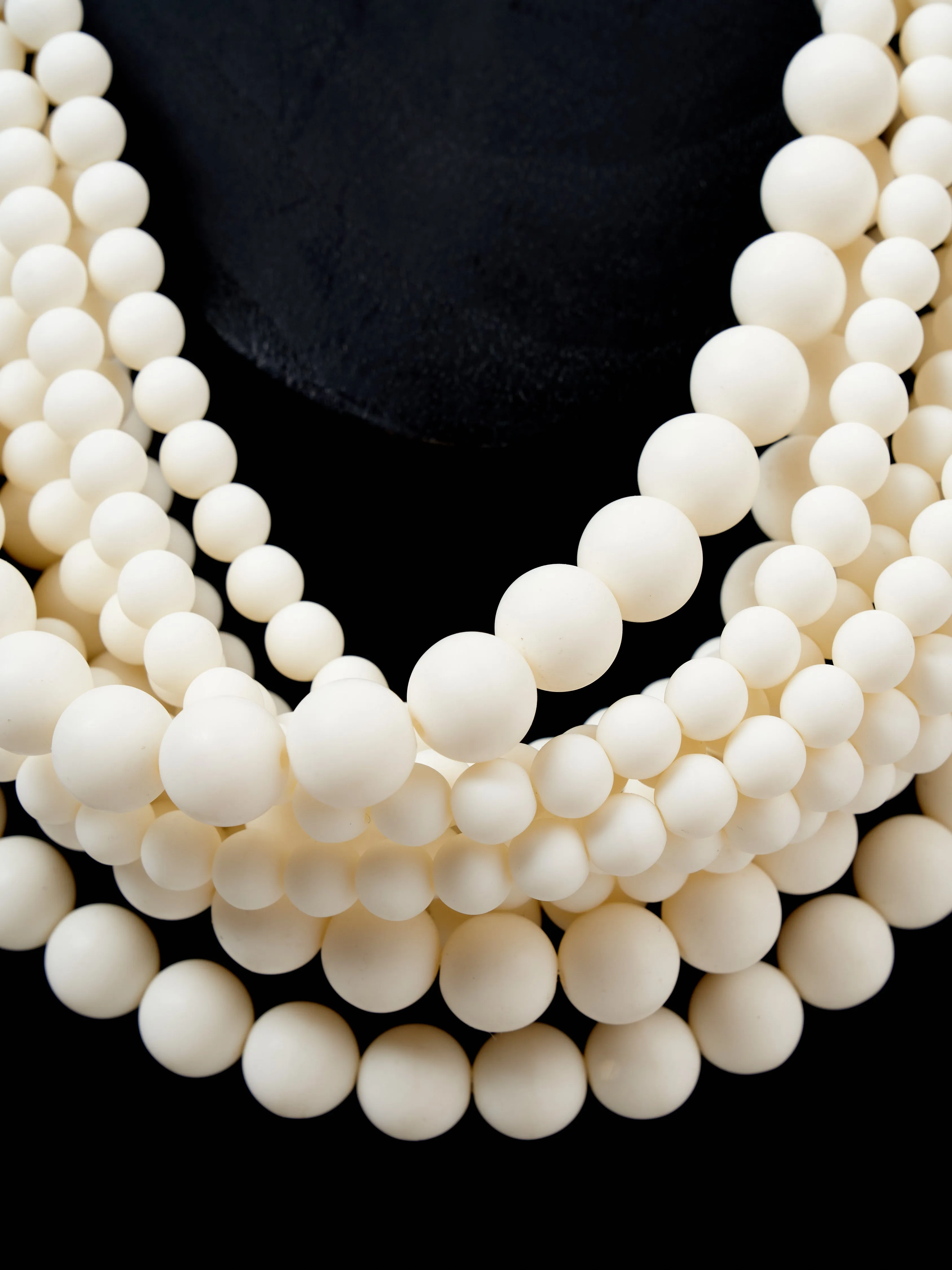 chloe necklace - matte cream