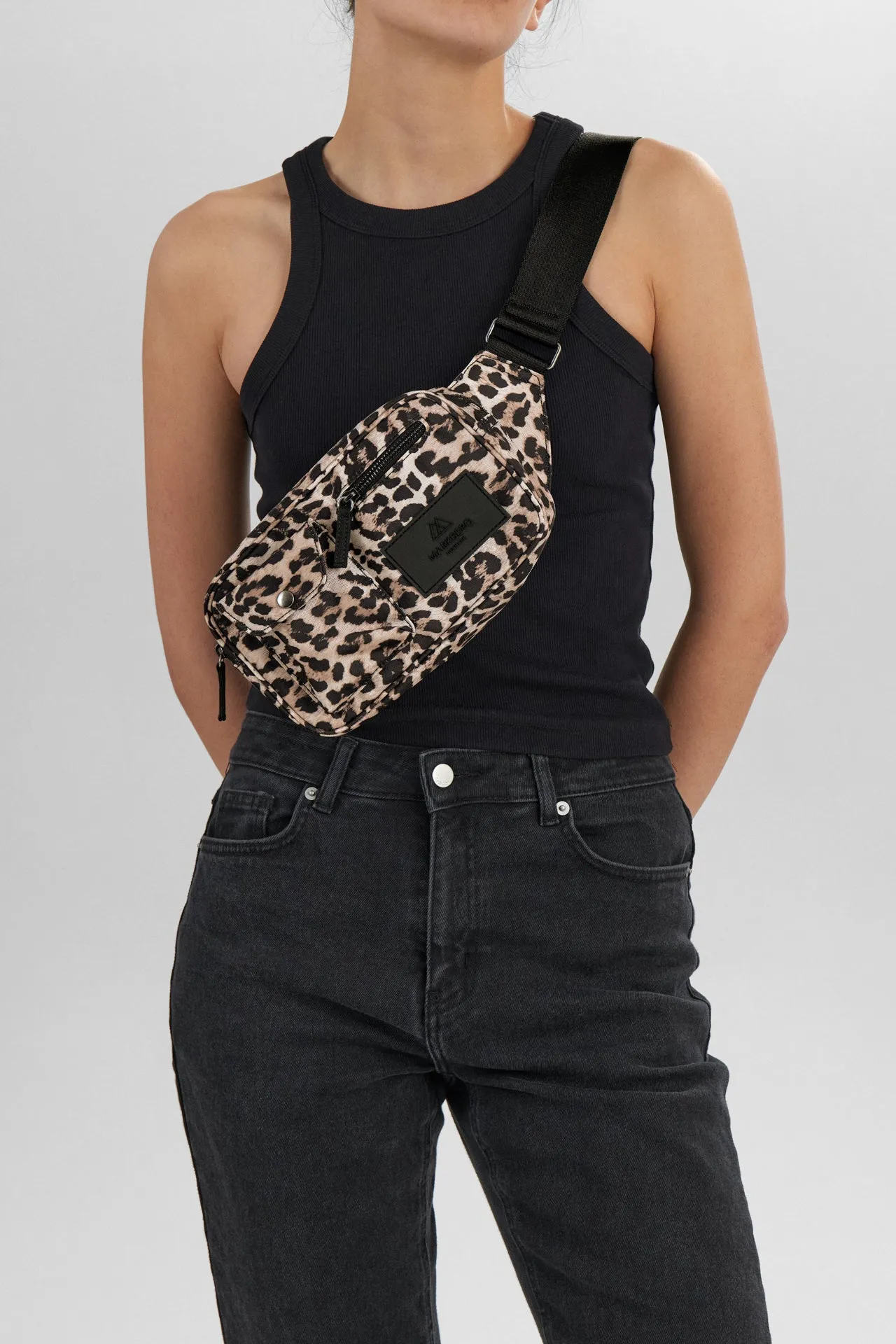 DarlaMBG Leopard Bum Bag, Monochrome