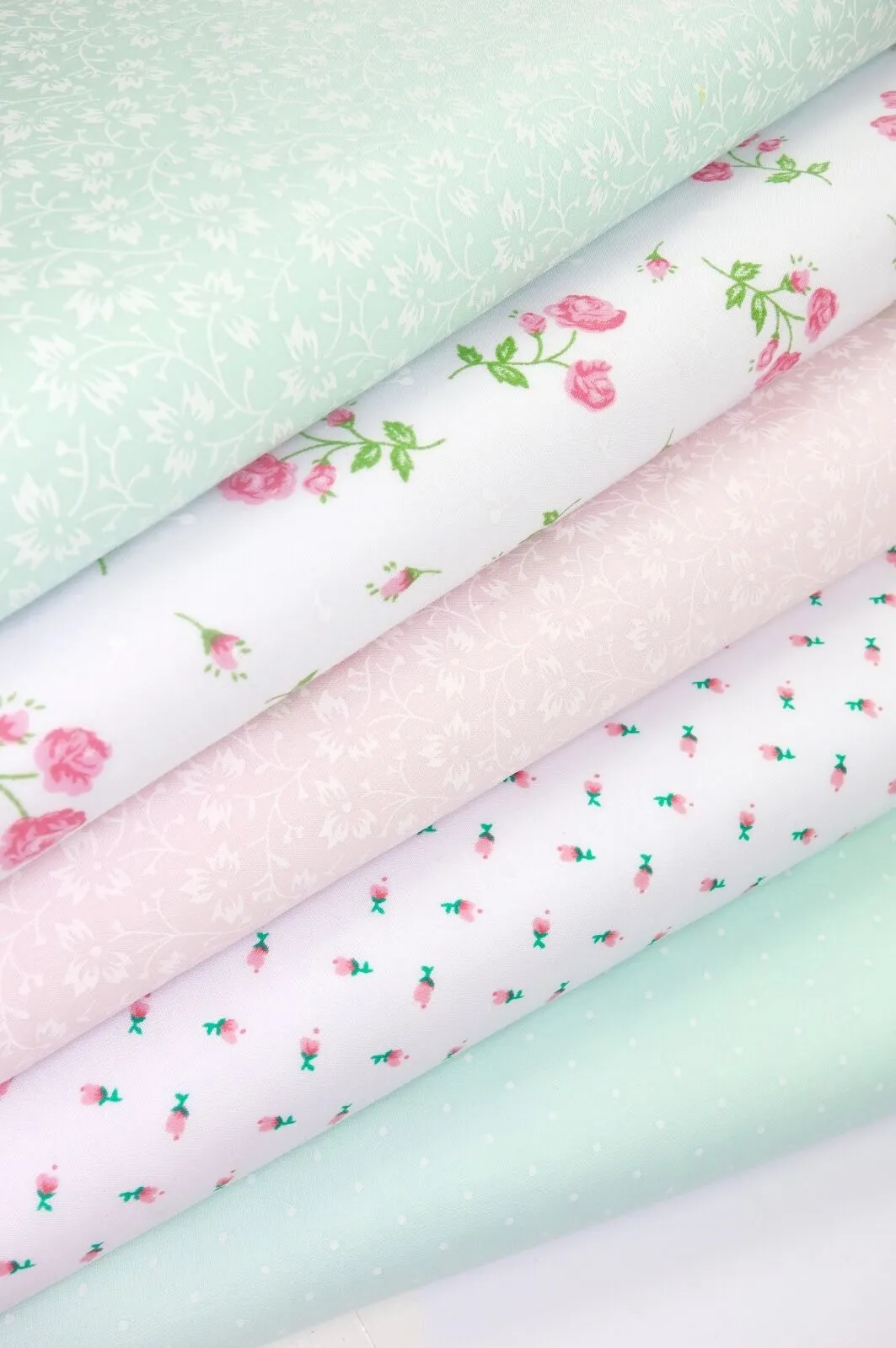 Fabric Bundles Fat Quarters Polycotton Material Vintage Florals Spots Craft - Pink Mint