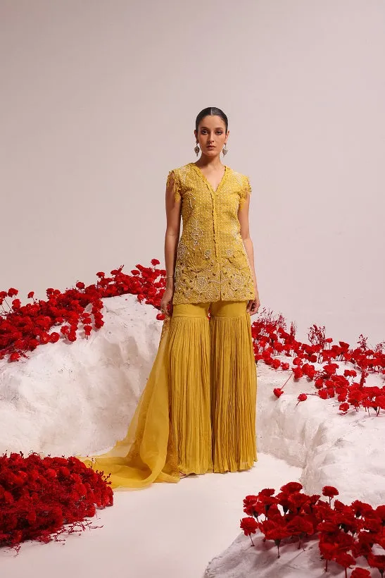 Fanah yellow kurta set
