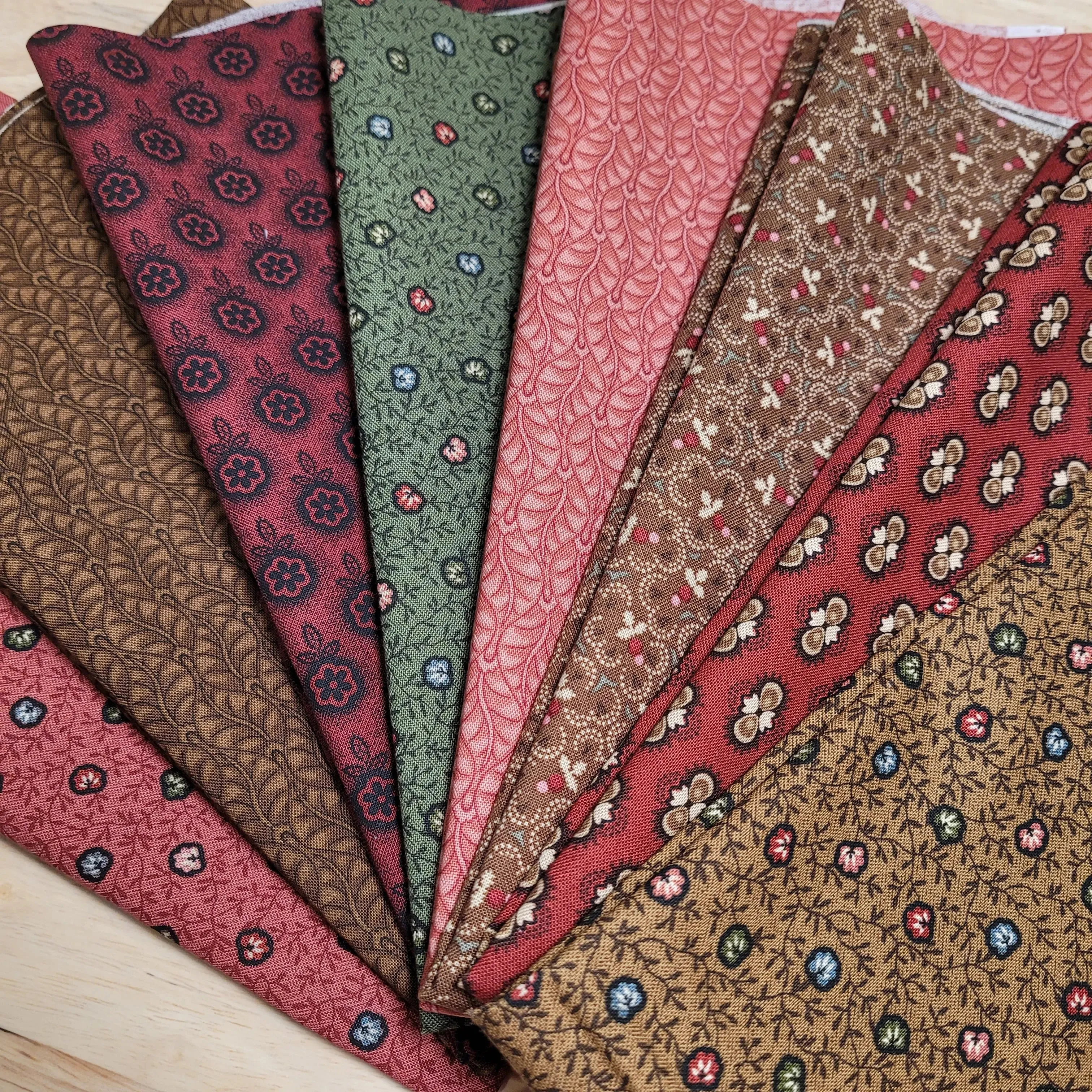 Fat Quarter Bundle - Lily's Locket - 8 fat quarters