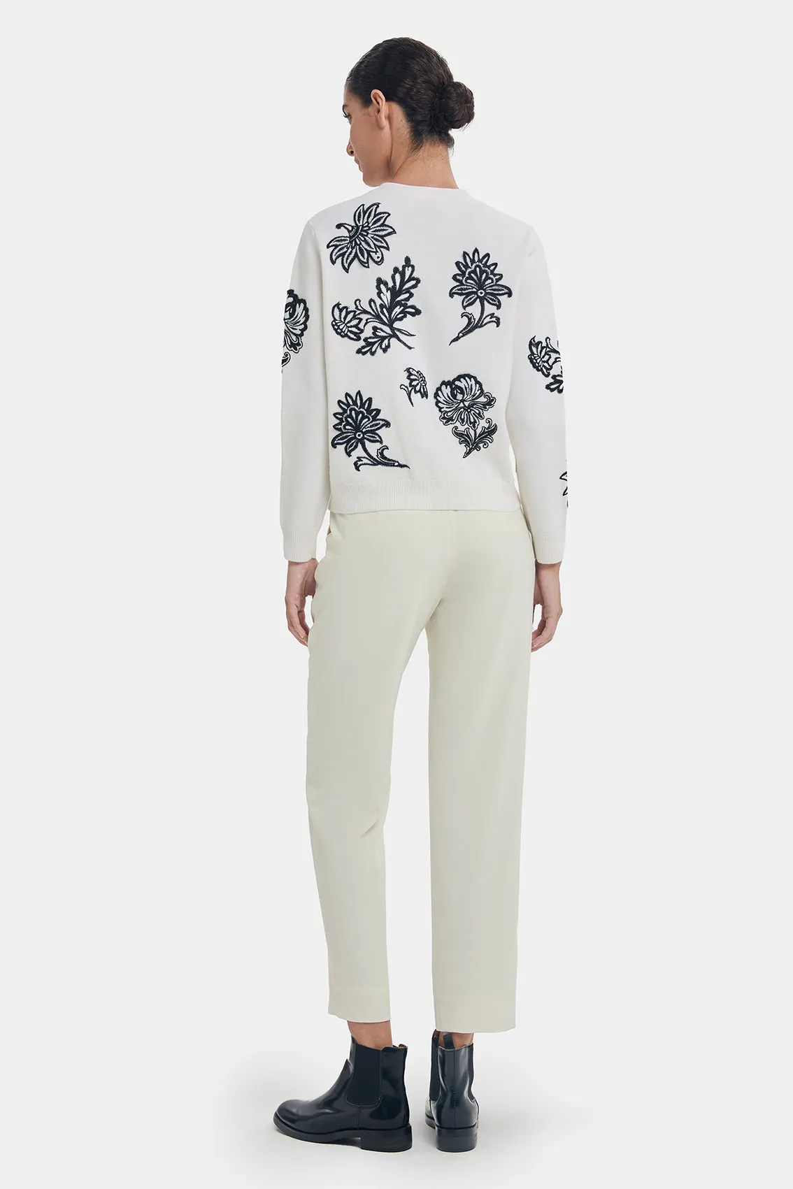 FLORAL EMBROIDERY WOOL CARDIGAN