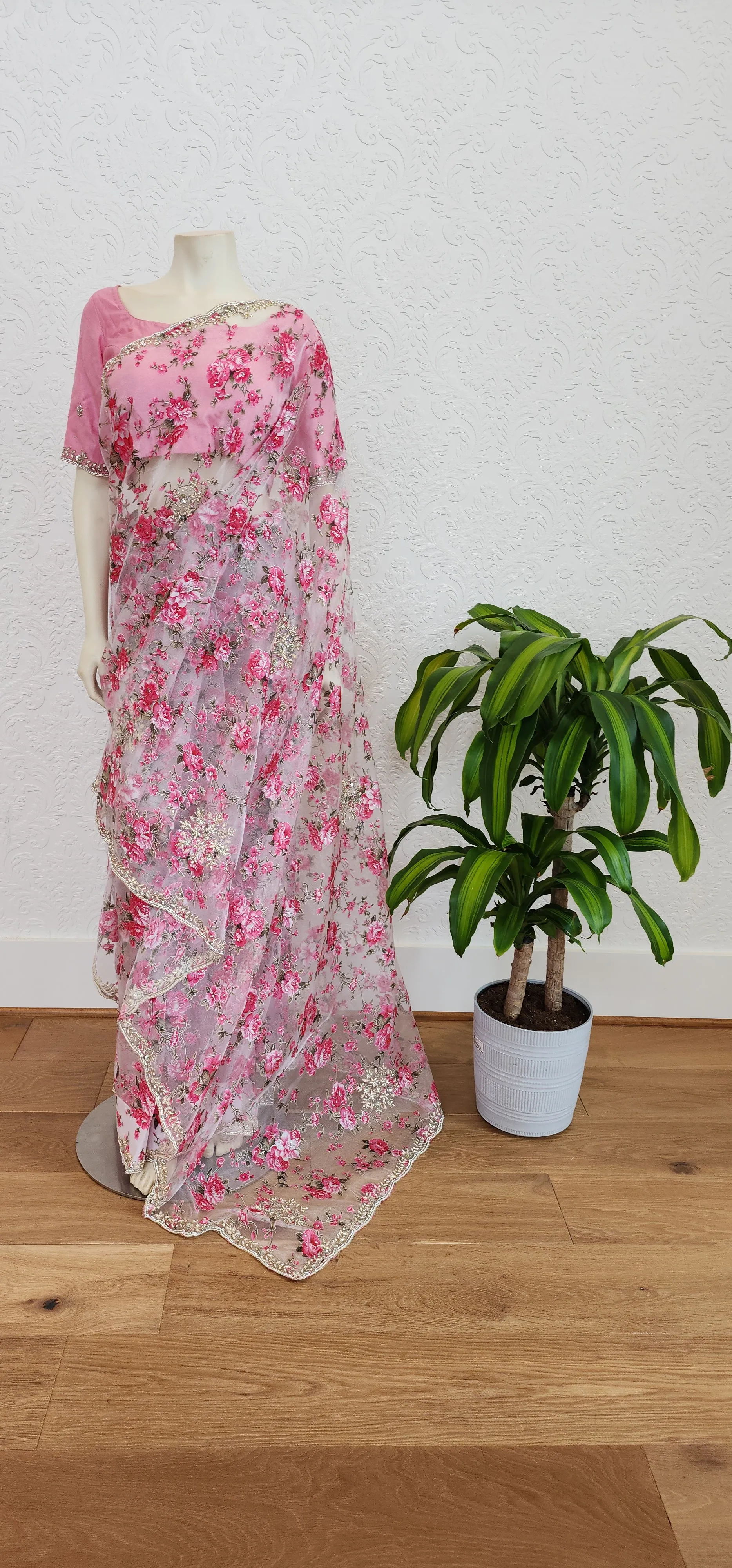 Floral Organza sarees With Pearl work Border and Blouse.