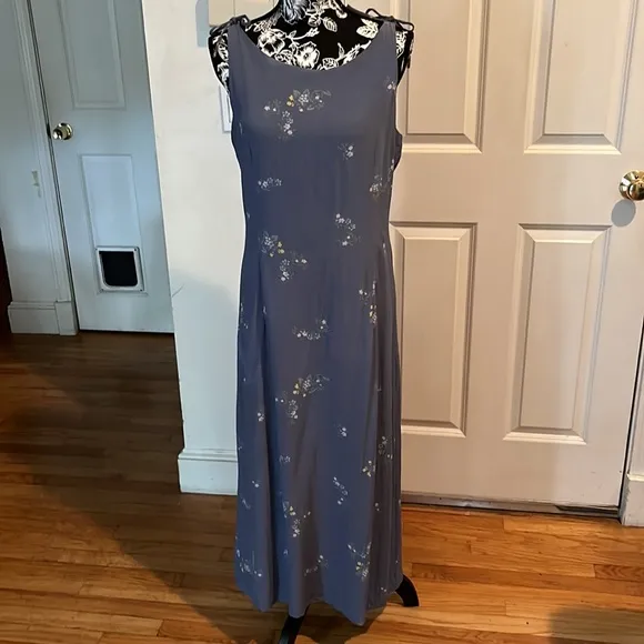 GAP size 12 blue print sleeveless maxi dress back zip, lined Hand washed