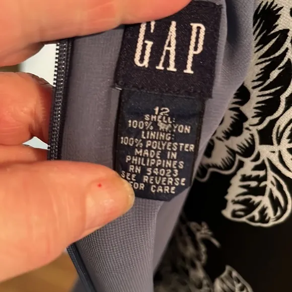 GAP size 12 blue print sleeveless maxi dress back zip, lined Hand washed