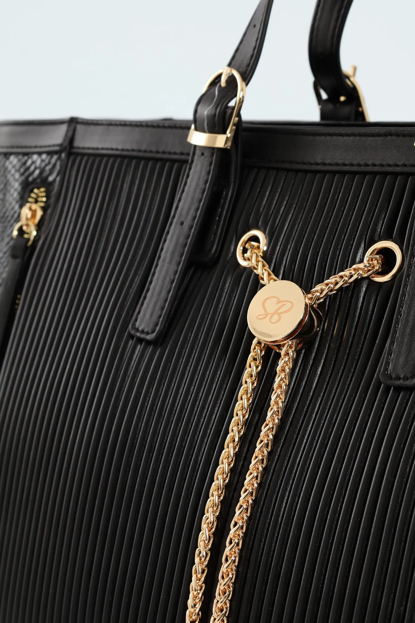 Handbag With Front Chain - Black