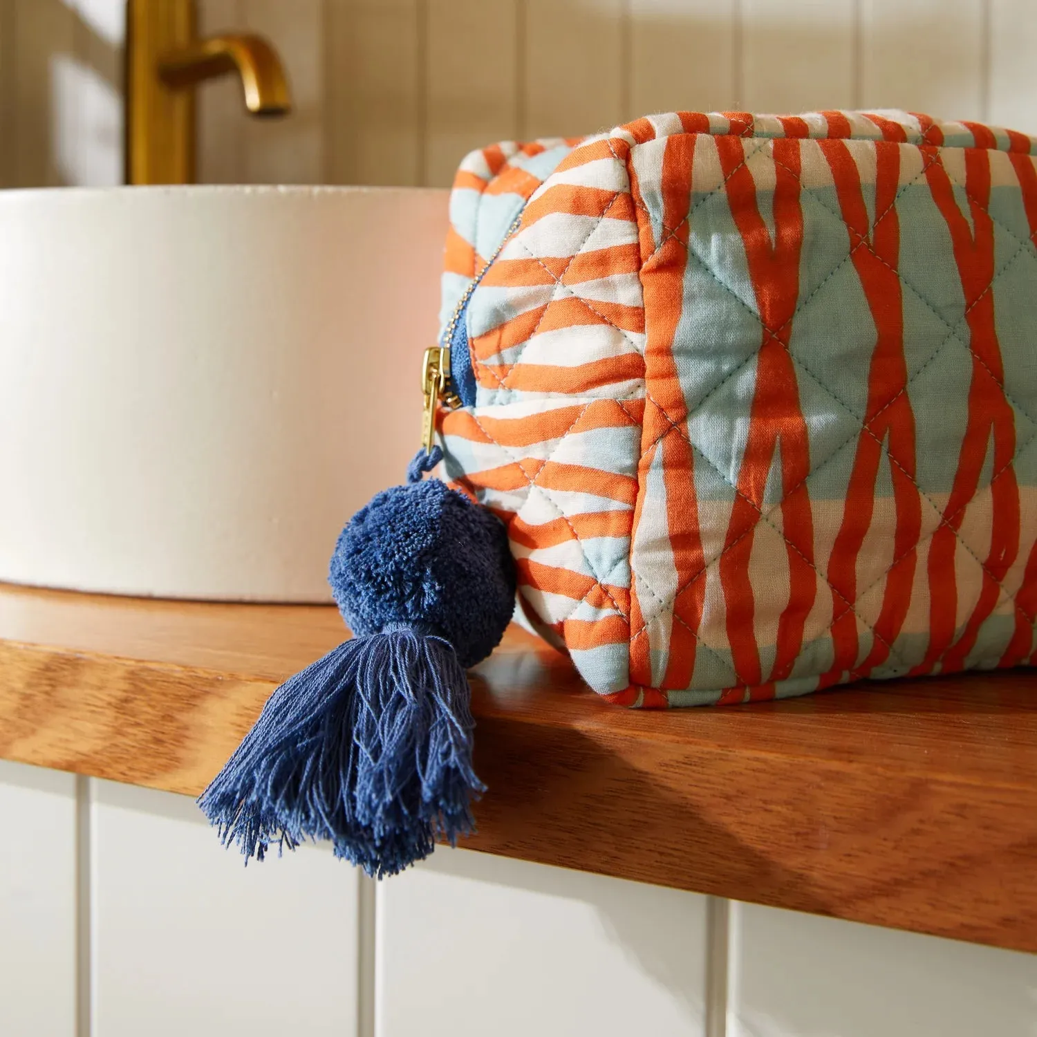 LOMPOC BEAUTY BAG