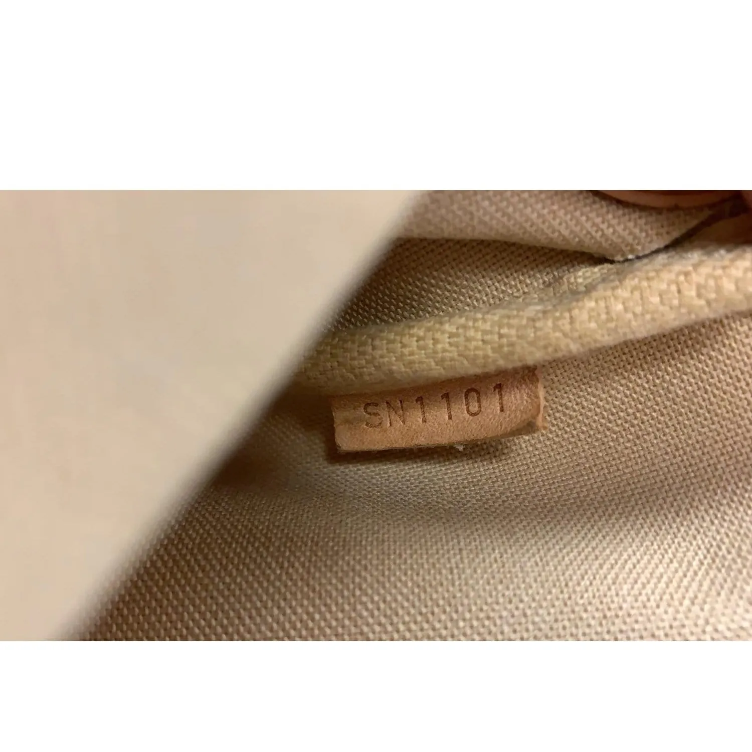 LOUIS VUITTON Pochette Eva Damier Azur Clutch Crossbody Bag White