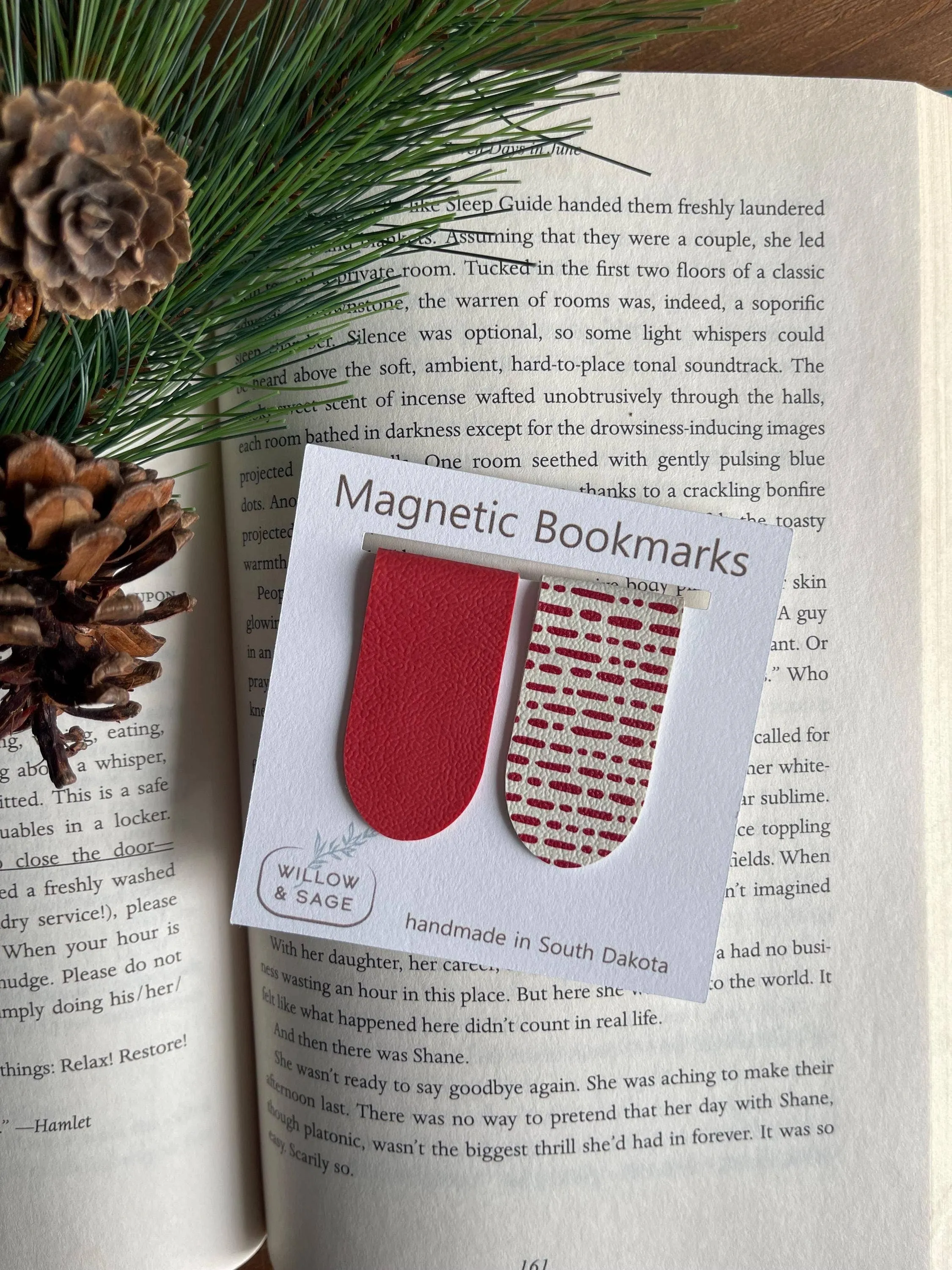 Magnetic Bookmark Pair
