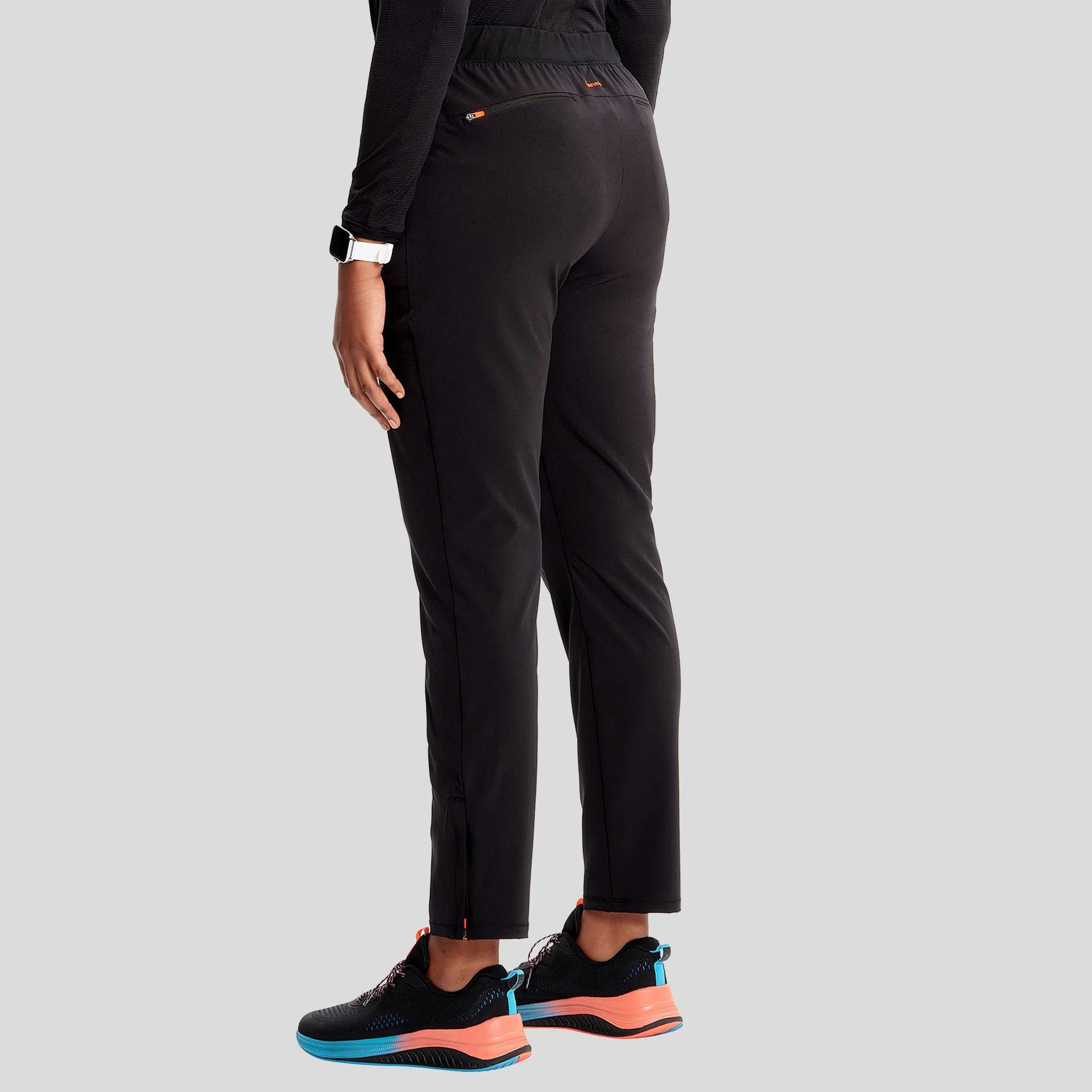 Mid Rise Pull-on Tapered Leg Cargo Pant | Black