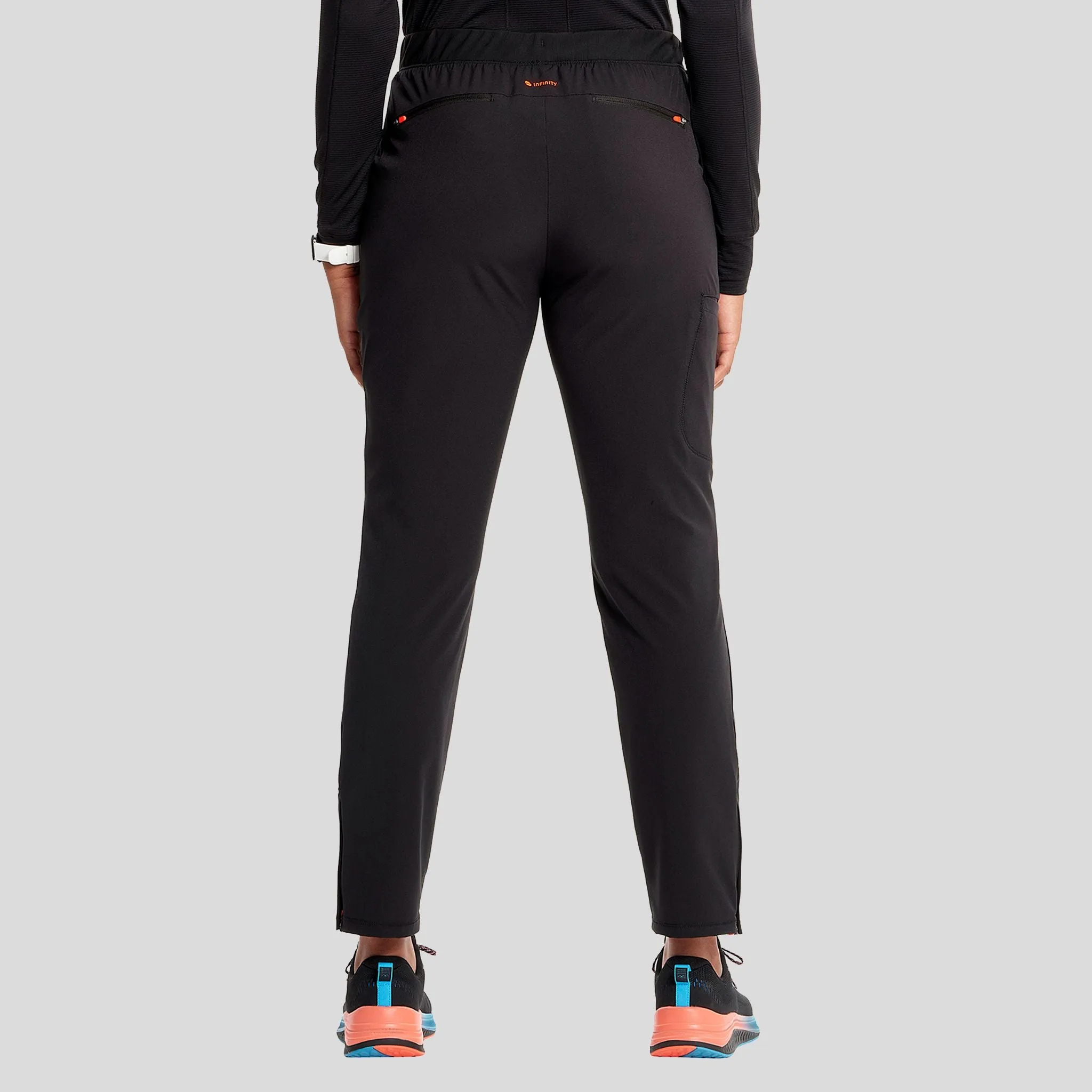 Mid Rise Pull-on Tapered Leg Cargo Pant | Black
