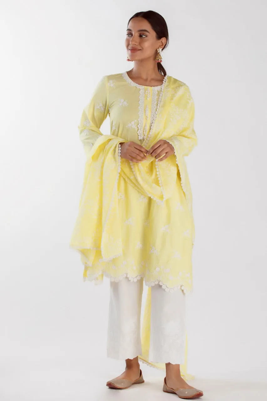 Mulmul Cotton Stella Yellow Kurta With Floral Embroidery White Pant