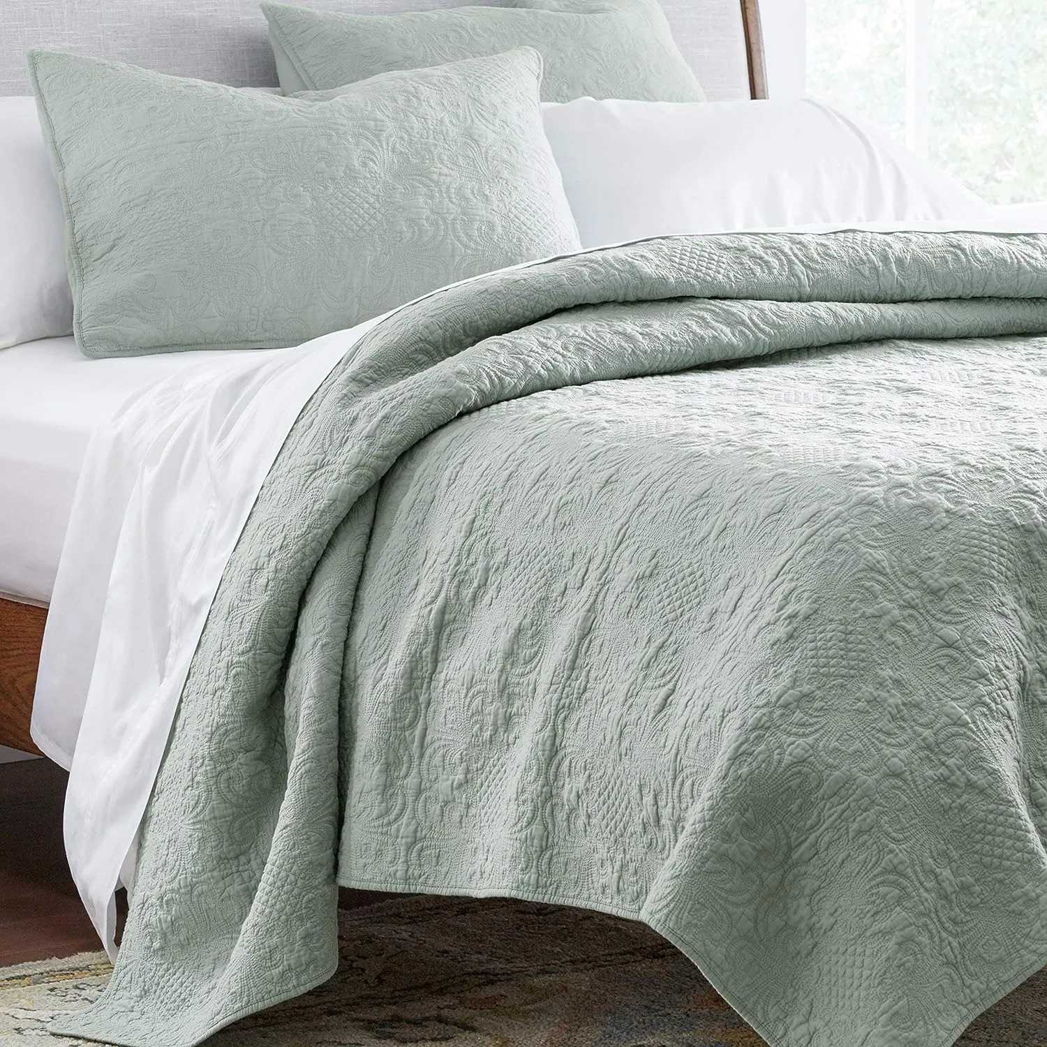 New Stone & Beam Vintage-Inspired Floral Embroidery Coverlet Set, Fits Full & Queen, Teal 90" X 90", outer carry bag has dirt from transport, bedding inside is perfect!