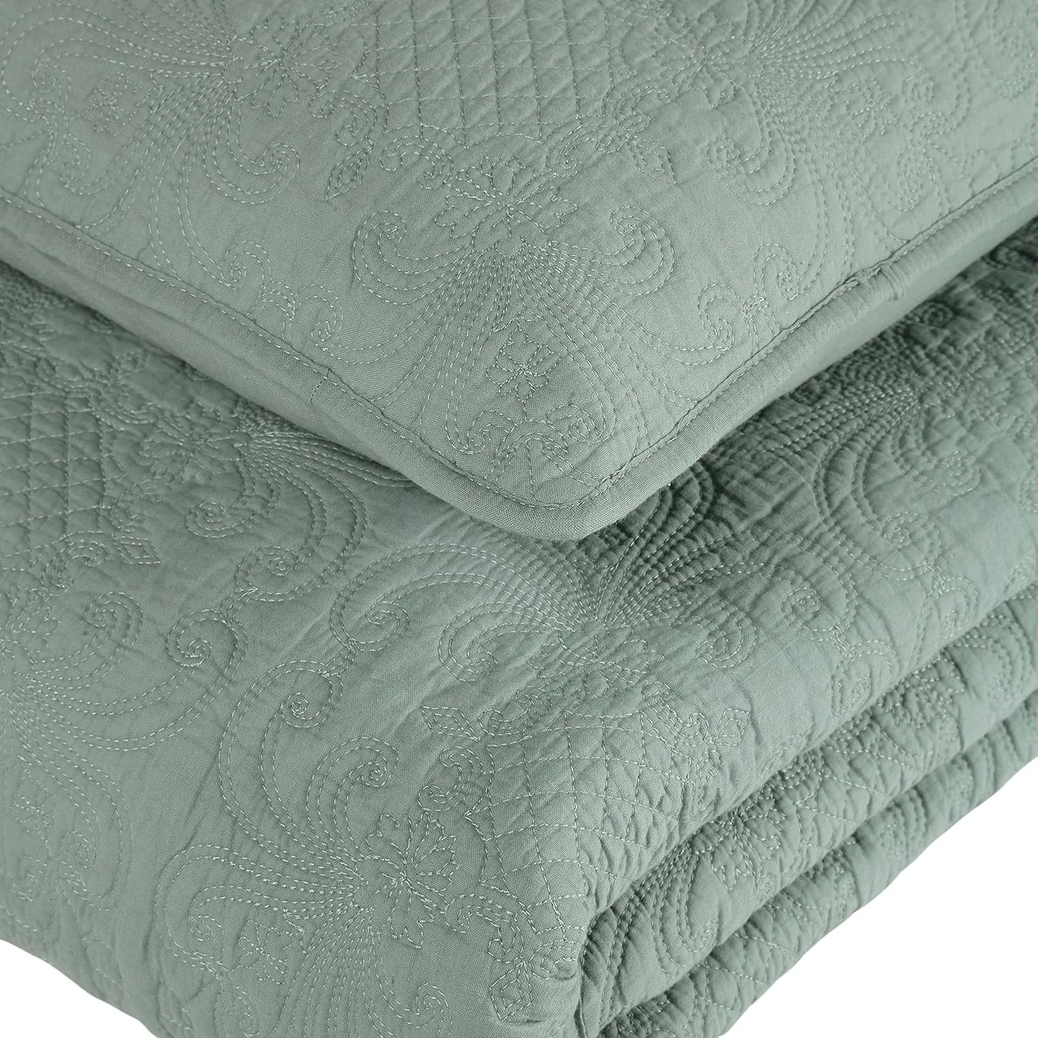 New Stone & Beam Vintage-Inspired Floral Embroidery Coverlet Set, Fits Full & Queen, Teal 90" X 90", outer carry bag has dirt from transport, bedding inside is perfect!