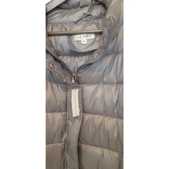 NWT - Via Spiga Women's Quilted Puffer Coat in Coin Color Size: M.