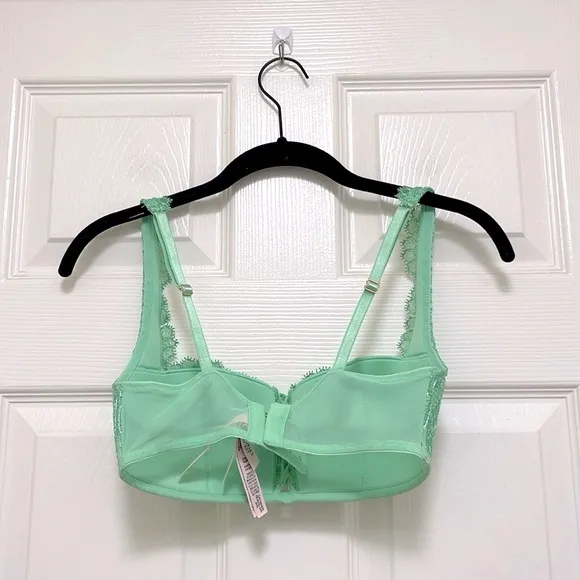 NWT Victoria’s Secret Floral Embroidery Wireless Bra and Brazilian Panty