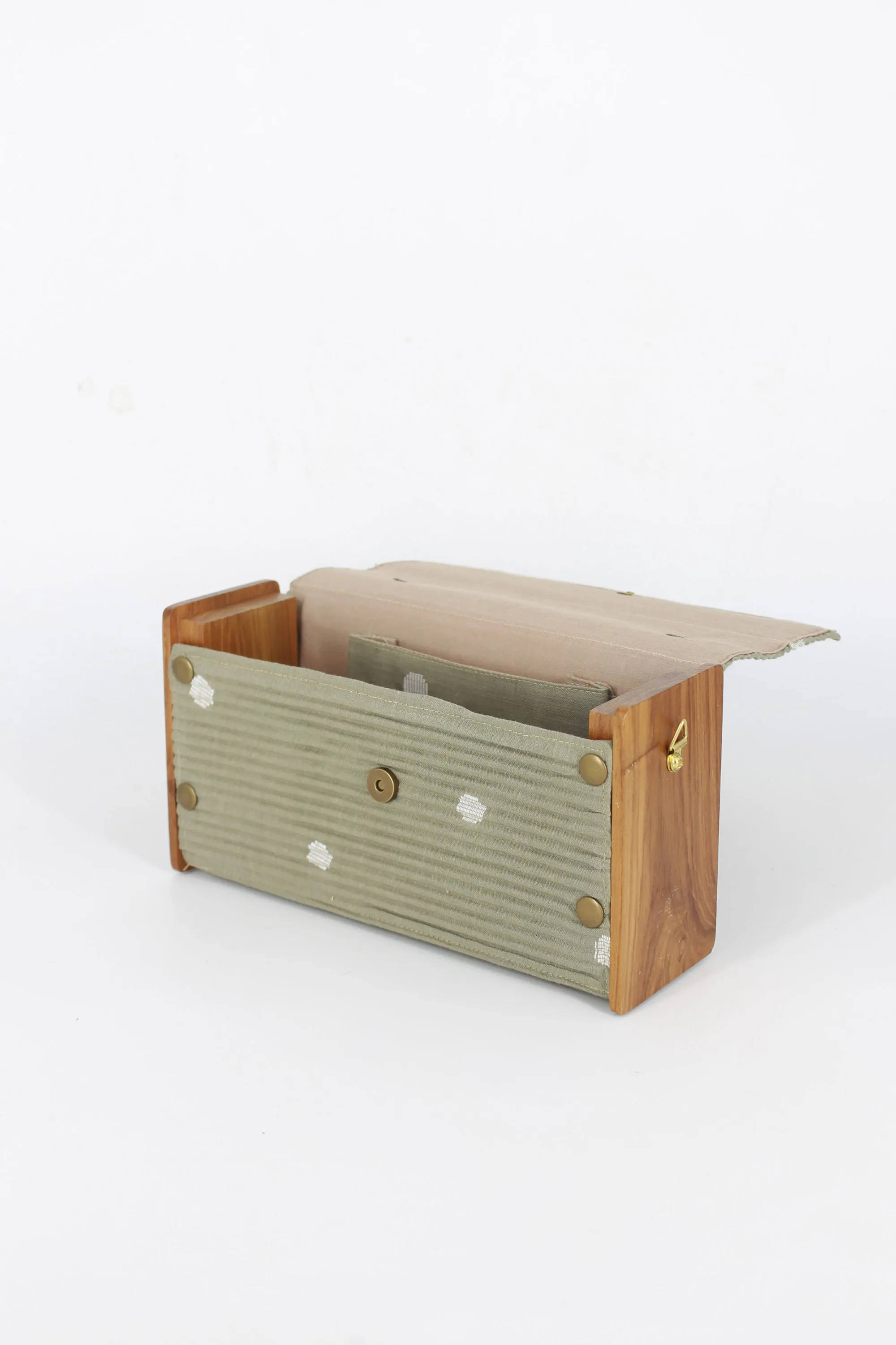 OLIVE & OAT Box Clutch - Changeable Sleeve