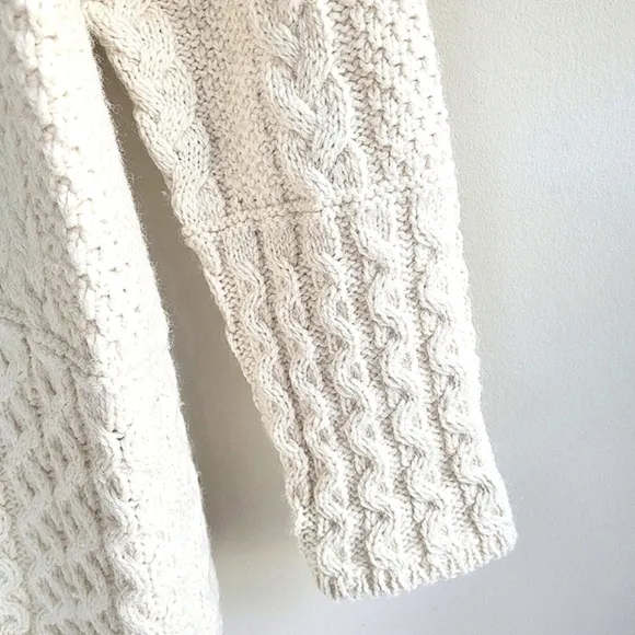 Peregrine 100% Pure New Wool Cardigan Sweater Cream Women's Small Nuetral