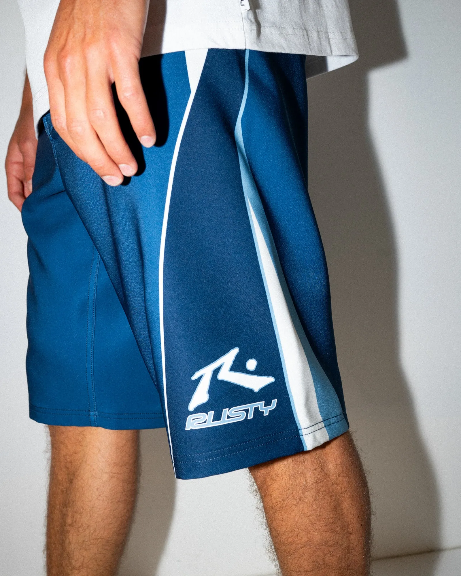 Plot Twist Contrast 22" Tie Waist Boardshort