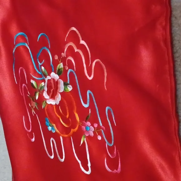 Plum Blossoms embroidered robe