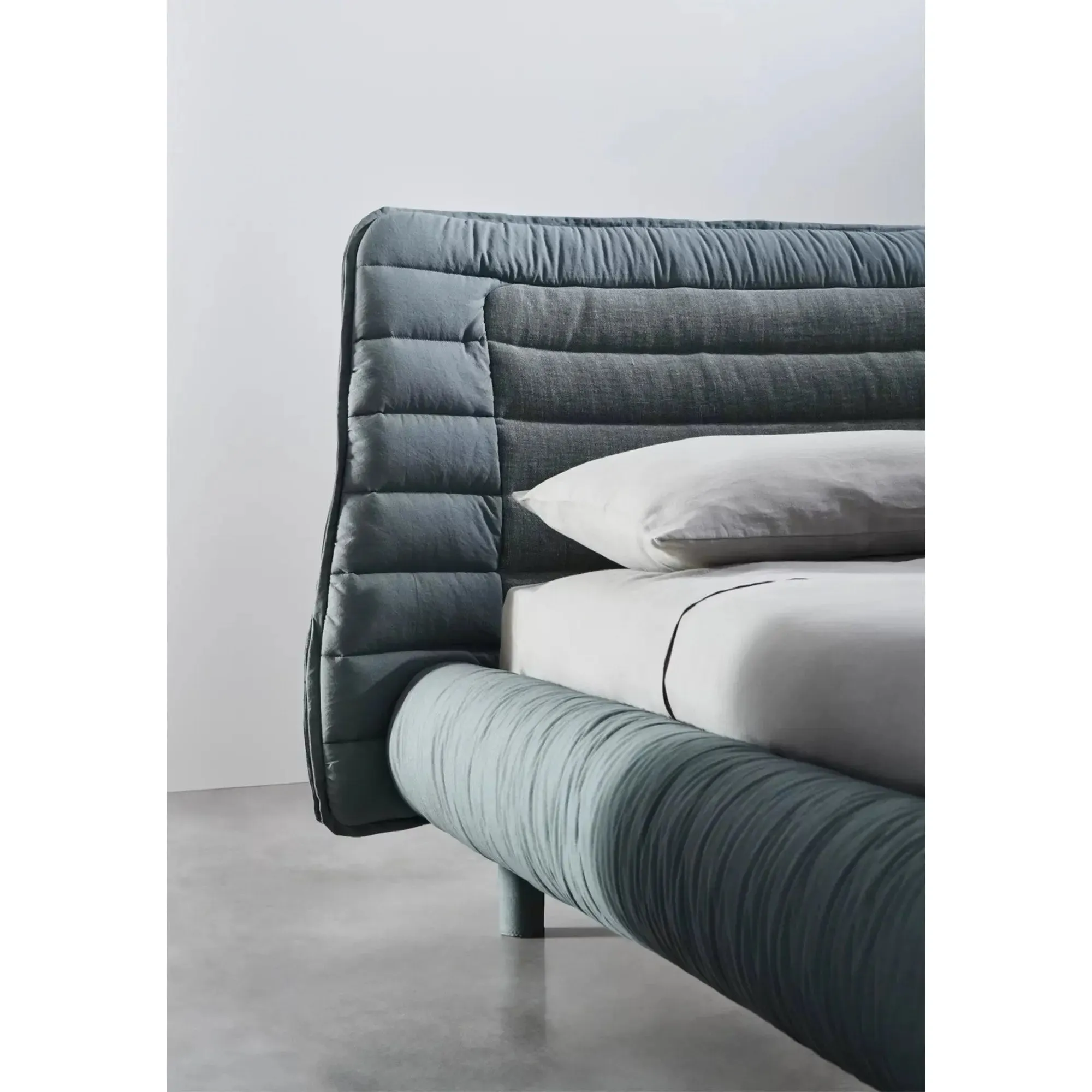 Plumeau - Bed