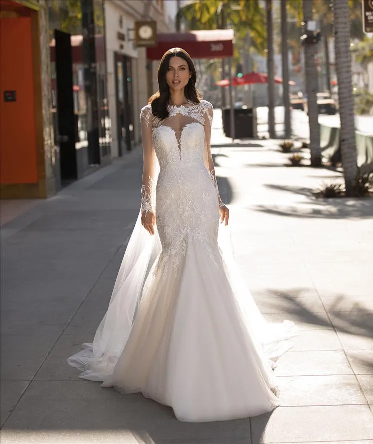 Pronovias: Capa LA 2175
