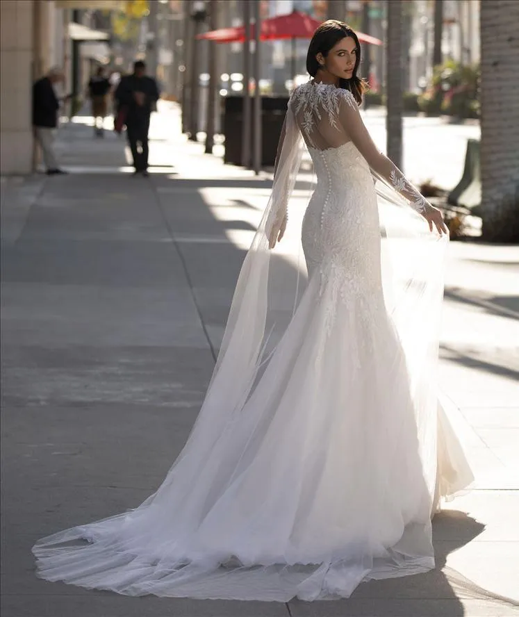 Pronovias: Capa LA 2175