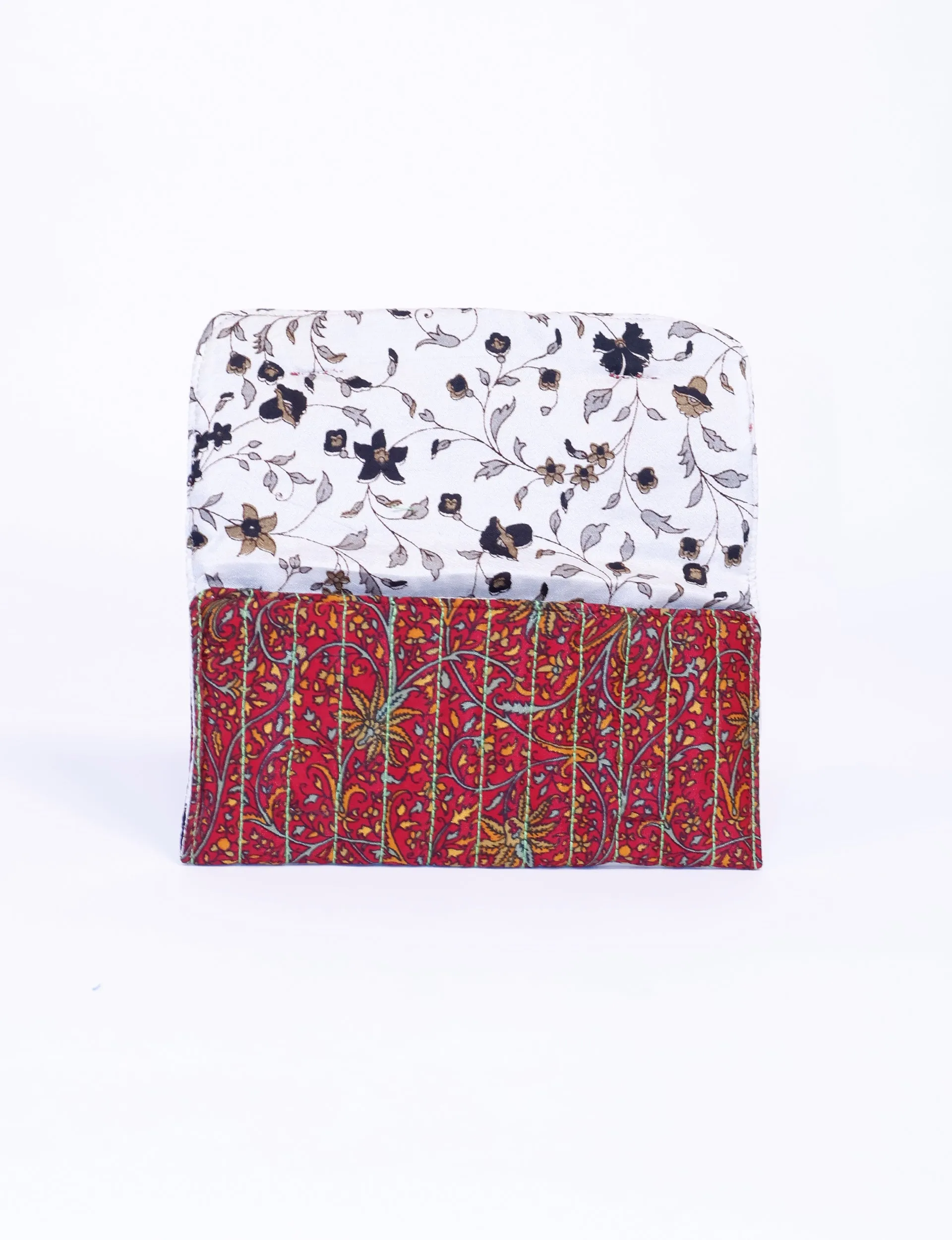 QUILTED SUNGLASSES CASE