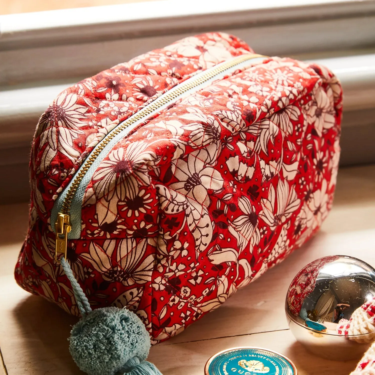 Sage x Clare, Evette Beauty Bag