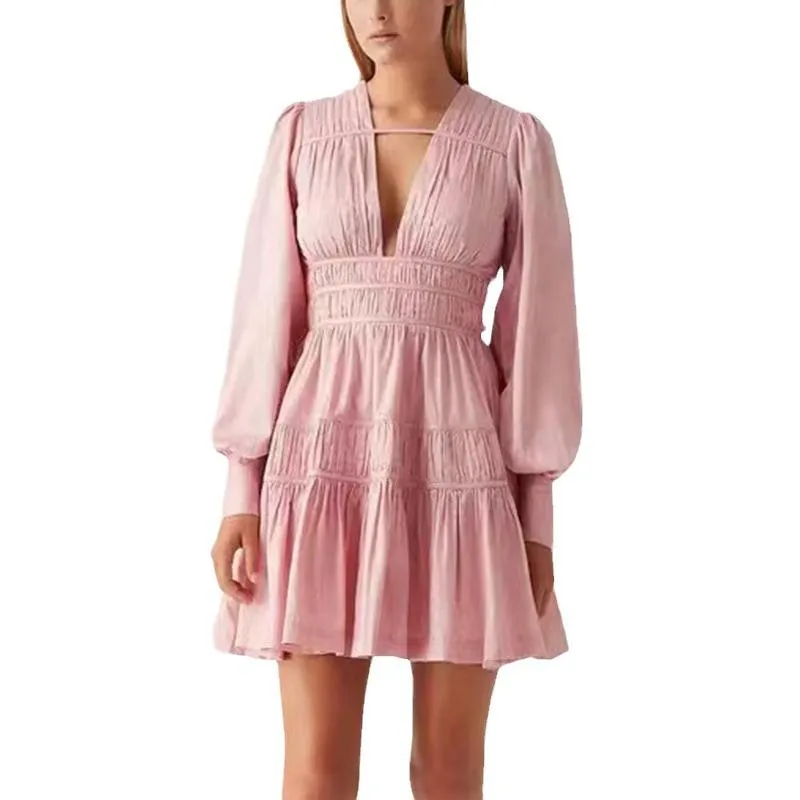 Short dress with patchwork ruffle design
