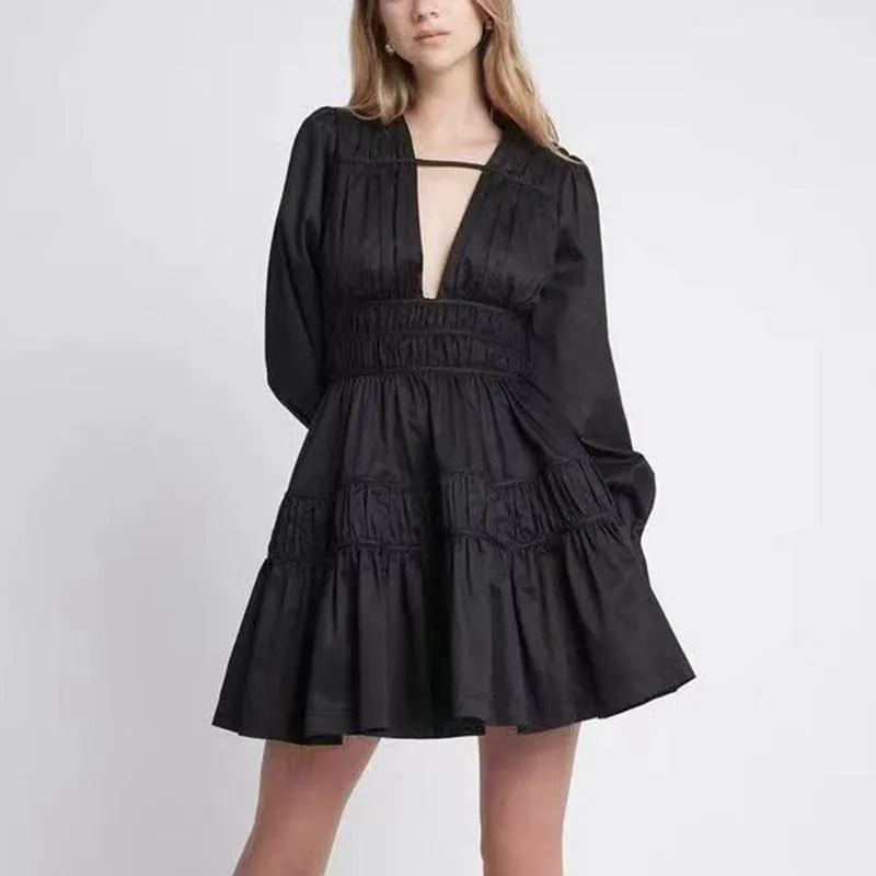 Short dress with patchwork ruffle design