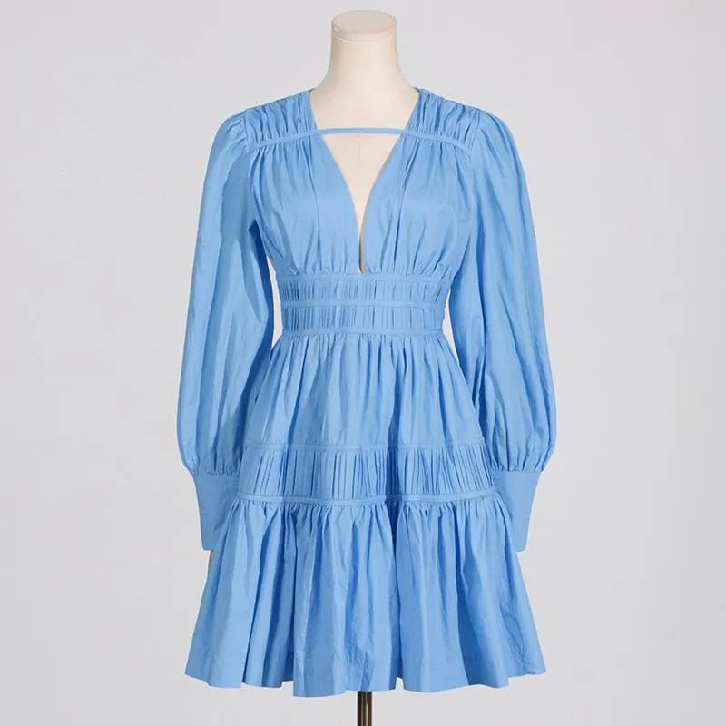 Short dress with patchwork ruffle design