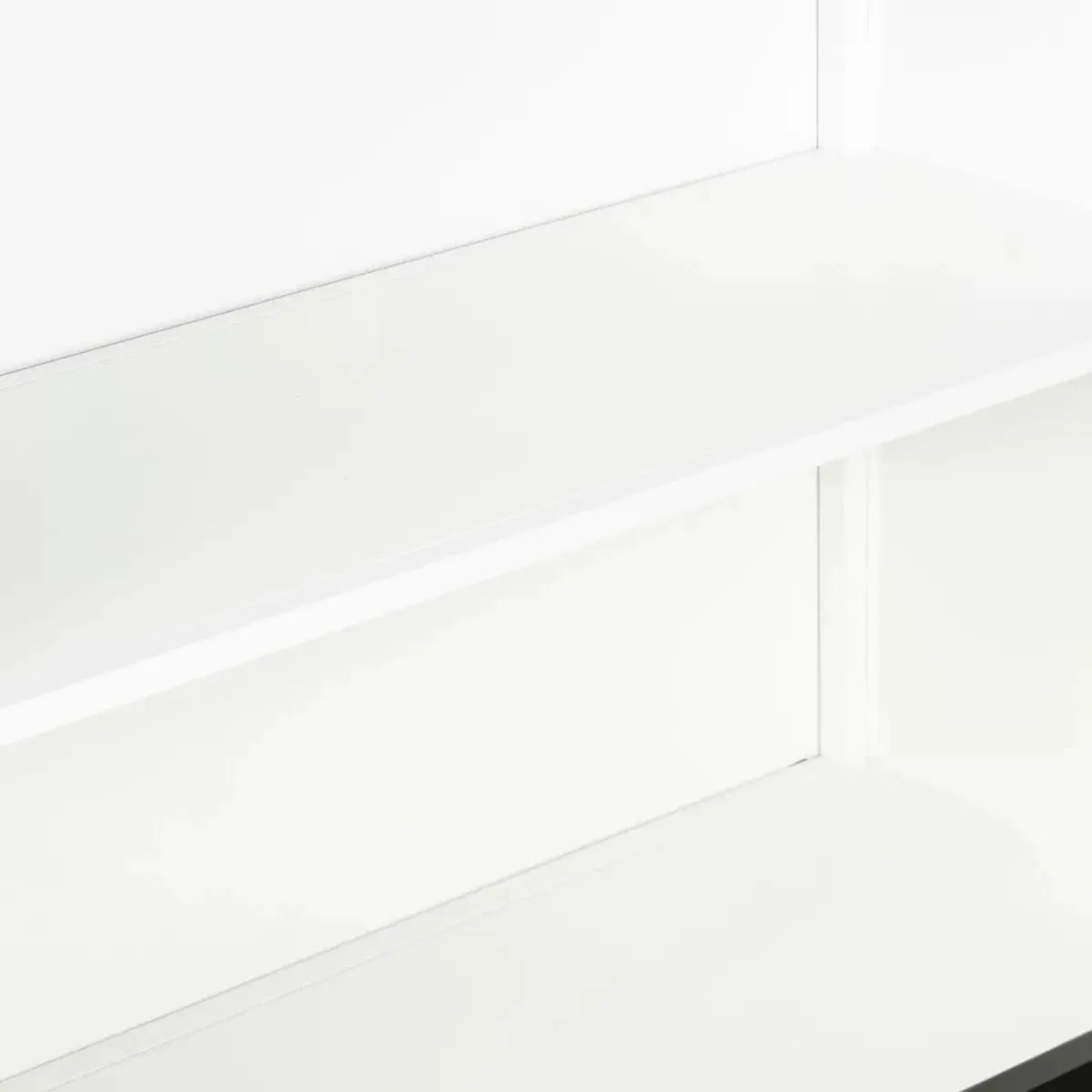 Tori Cabinet