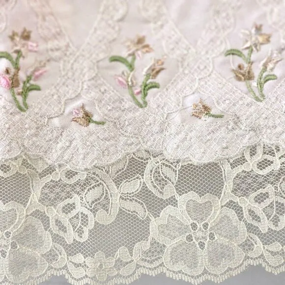 Victorias Secret 70s Nostalgic Collec Camisole Sz M Lace Floral Embroidery Pink