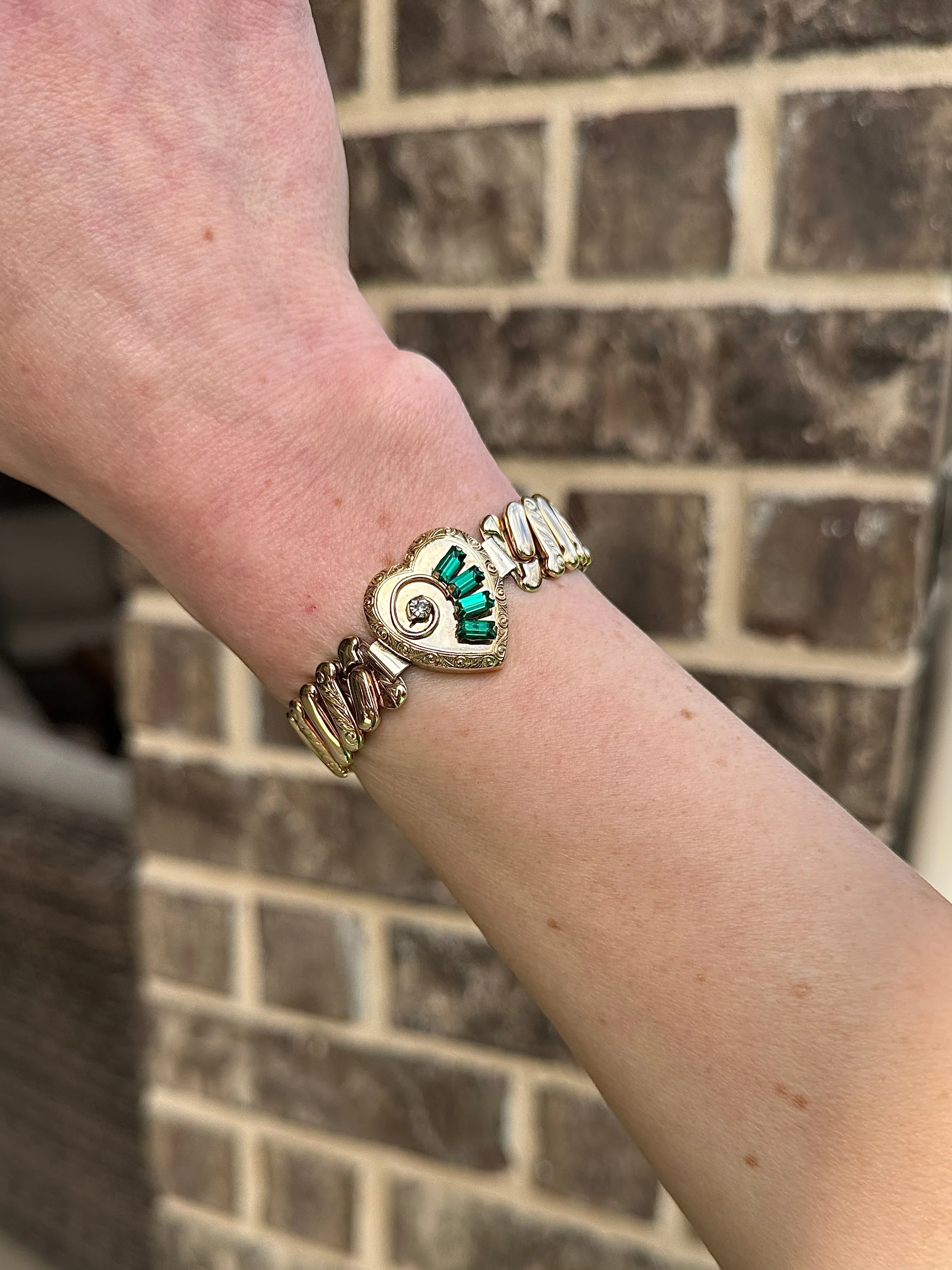 Vintage Emerald Sweetheart Bracelet (circa 1940)