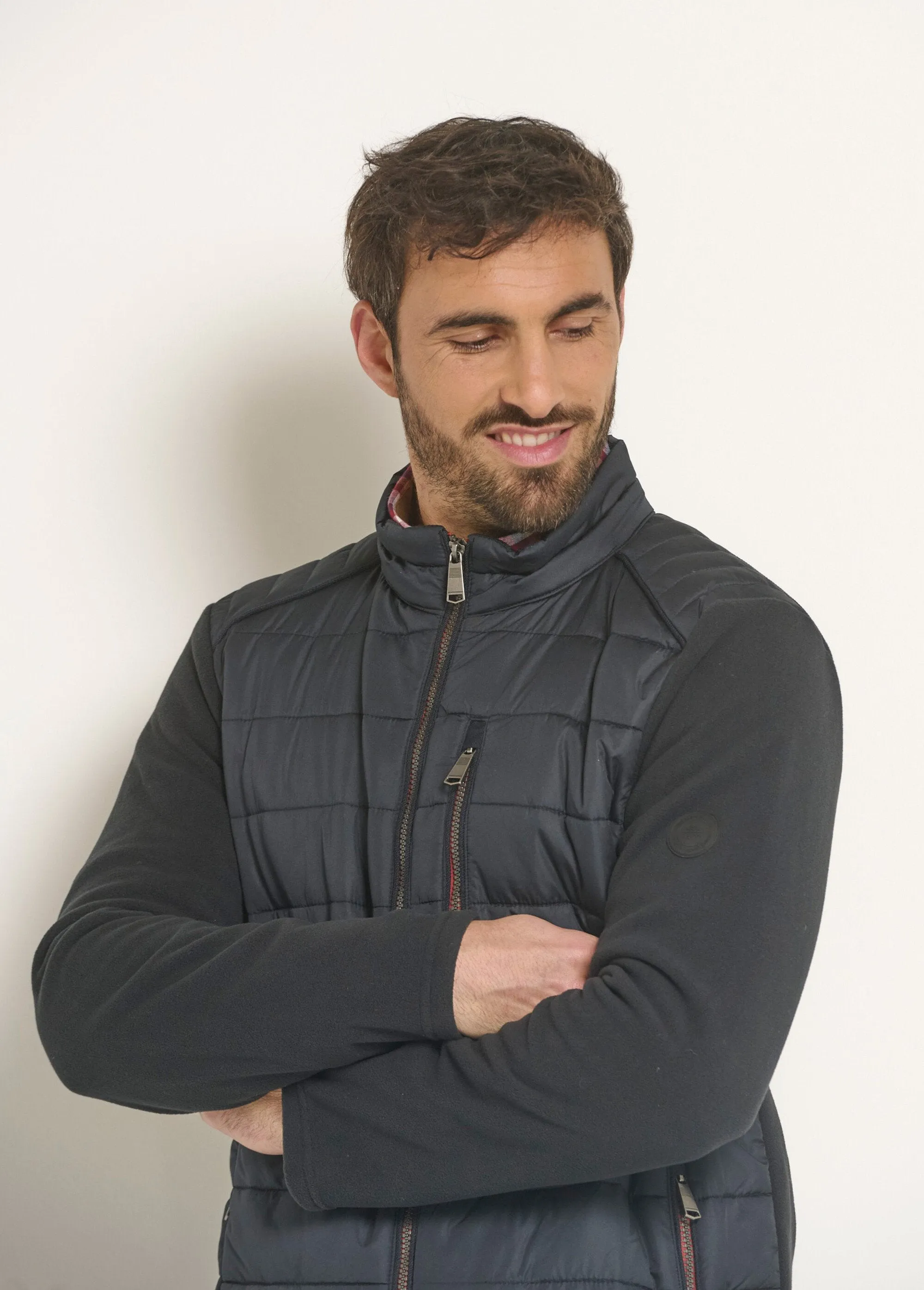 Zipped quilted jacket with fleece details